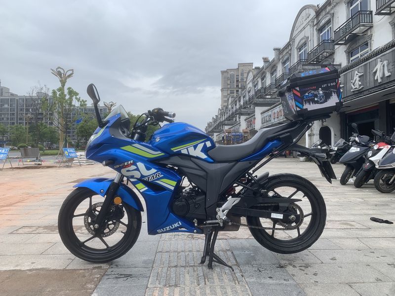二手济南铃木极客飒 Gixxer 155