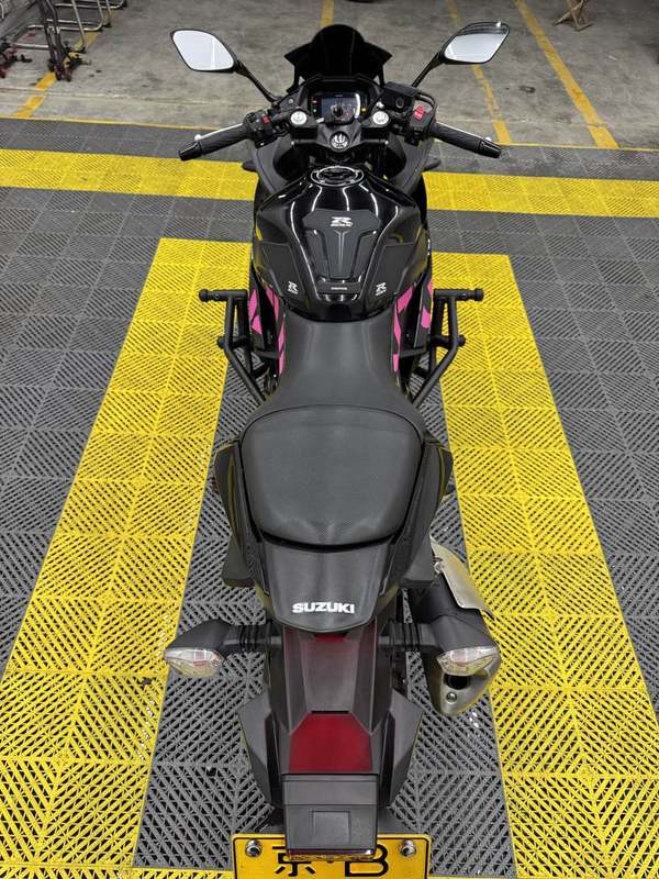 二手豪爵铃木GSX250R