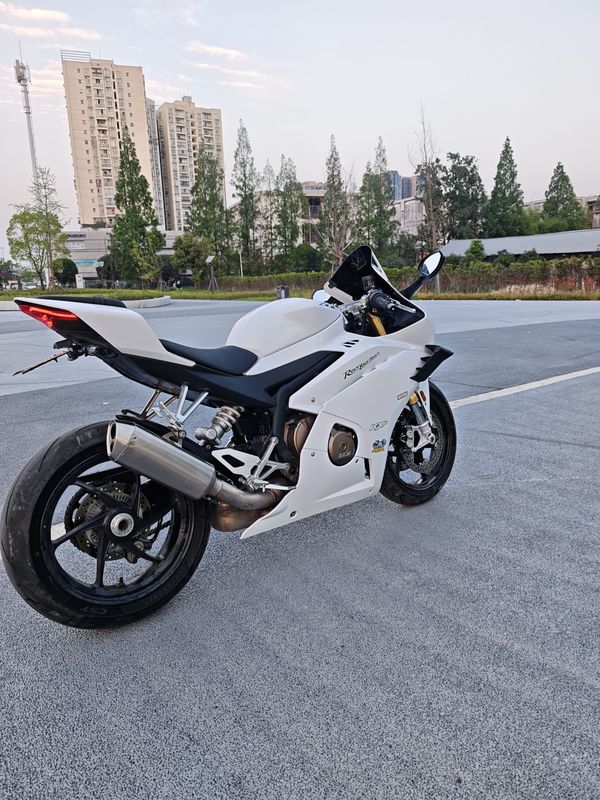 二手张雪机车500RR