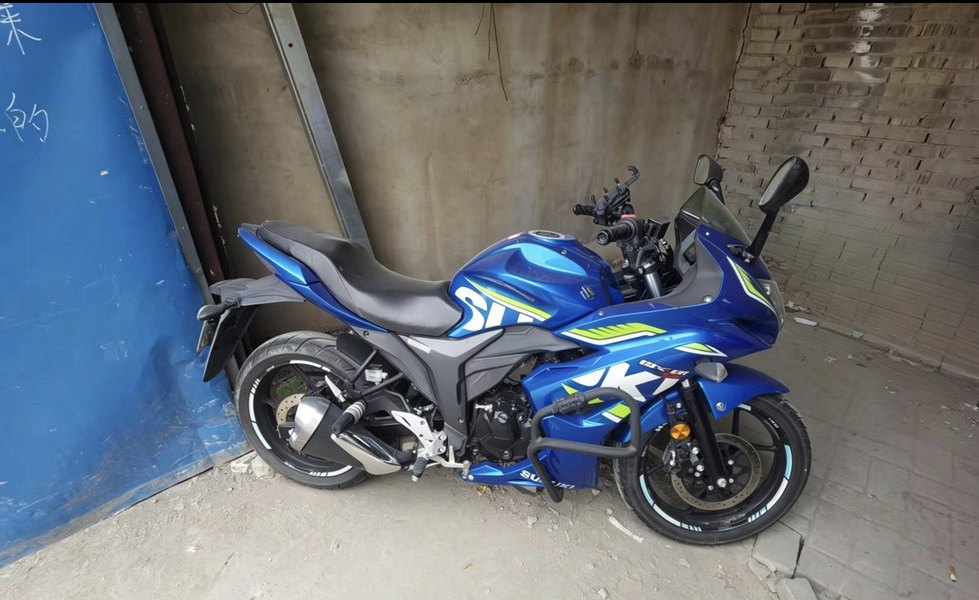 二手济南铃木极客飒 Gixxer 155