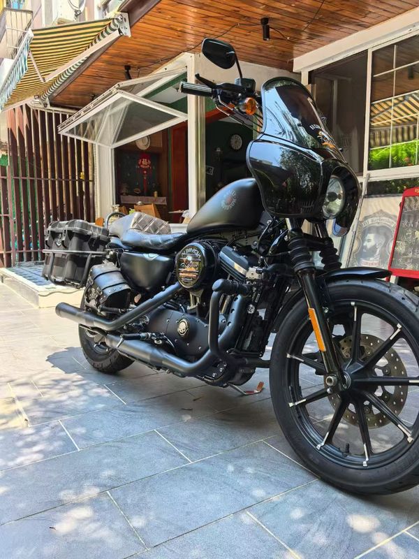 二手哈雷戴维森Iron883 硬汉
