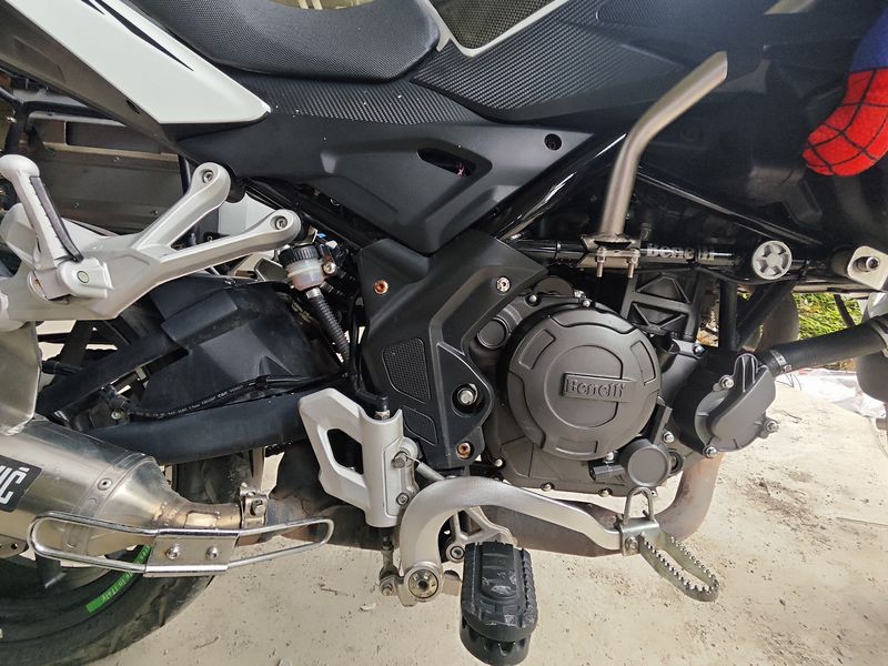 二手贝纳利金鹏 TRK251