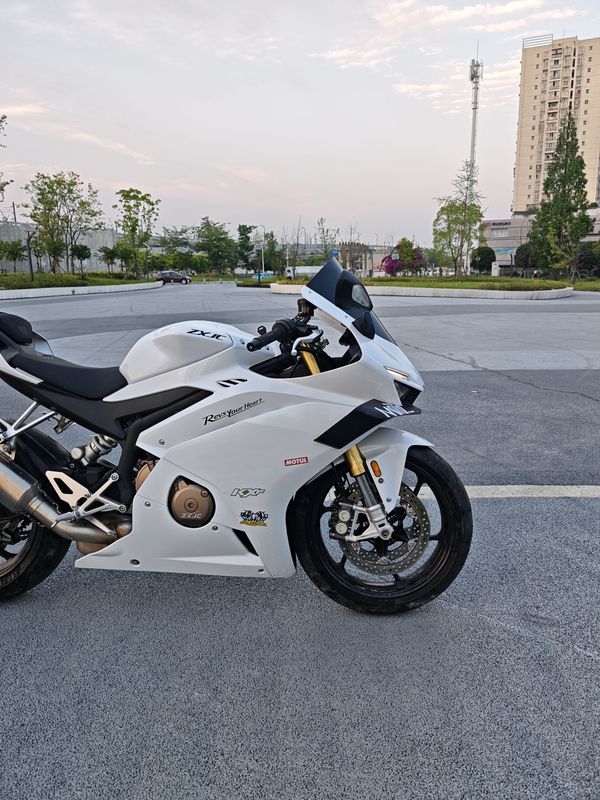 二手张雪机车500RR