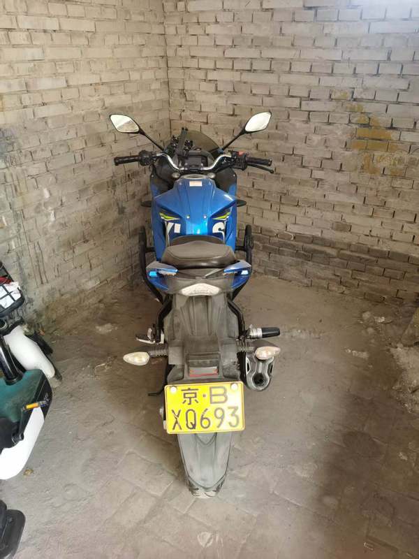 二手济南铃木极客飒 Gixxer 155