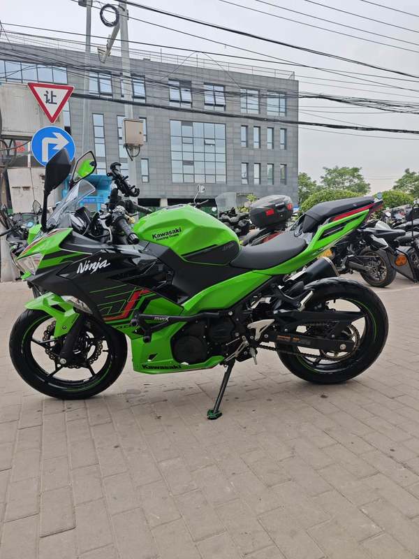 二手川崎Ninja 400