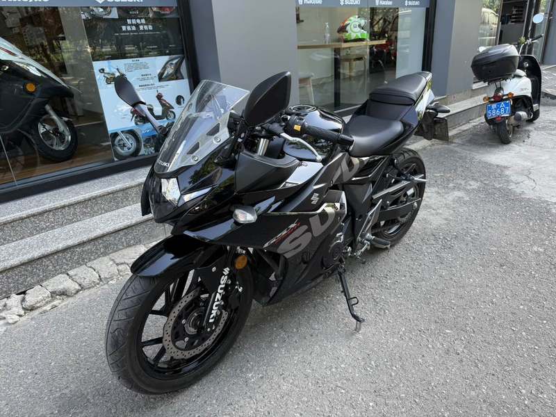 二手豪爵铃木GSX250R