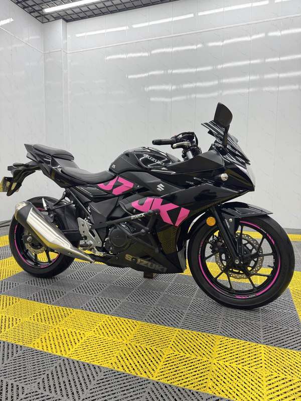 二手豪爵铃木GSX250R