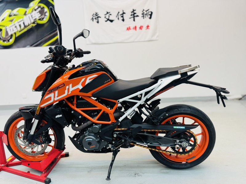 二手KTMR2R390 Duke