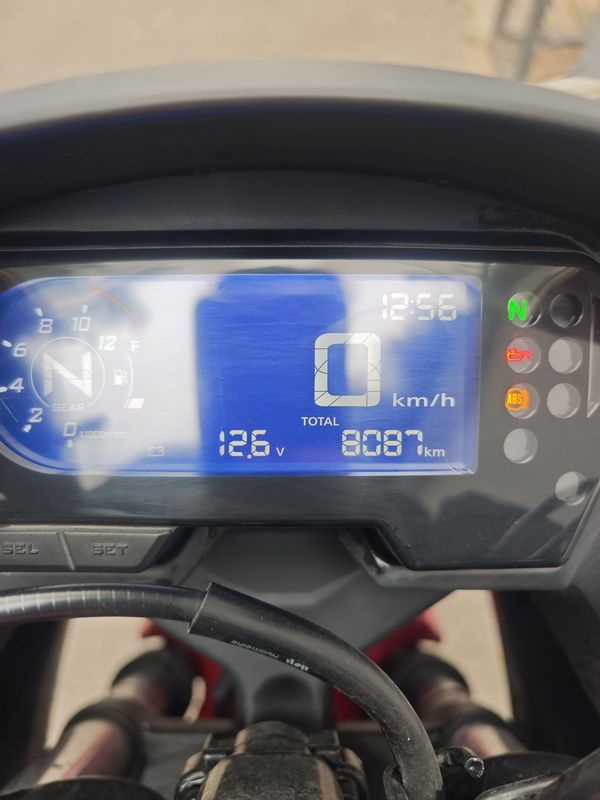 二手本田CBR400R