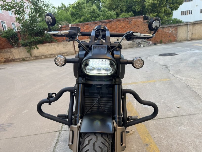 二手QJMOTOR闪600