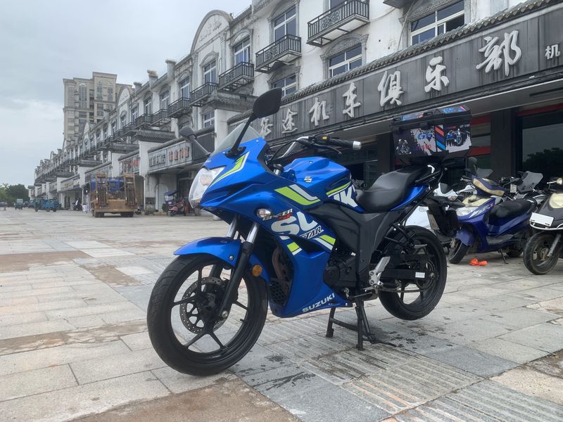 二手济南铃木极客飒 Gixxer 155