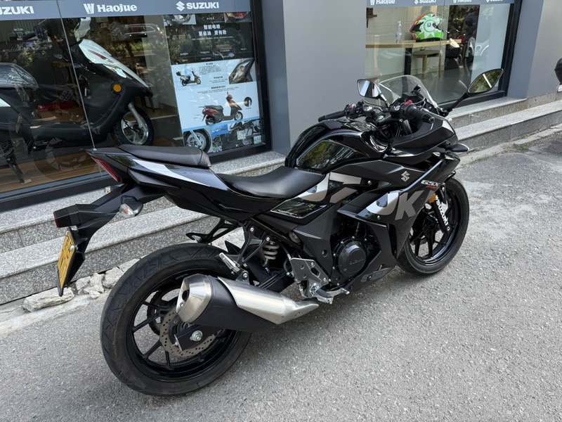 二手豪爵铃木GSX250R