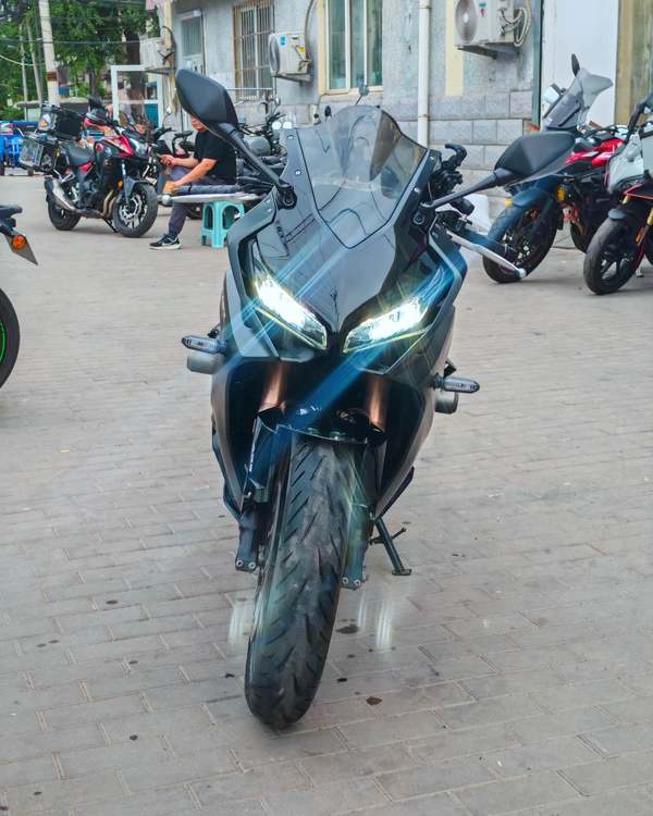 二手本田CBR650R