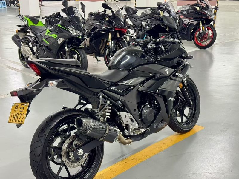二手豪爵铃木GSX250R