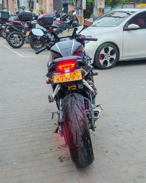 二手本田CBR650R