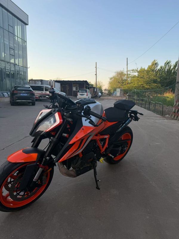 二手KTMR2R1290 Super Duke