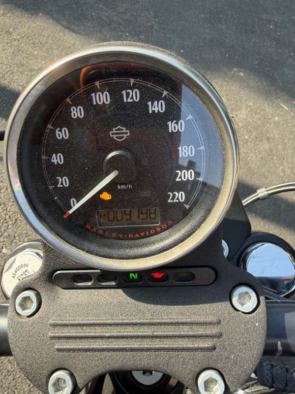二手哈雷戴维森Iron883 硬汉