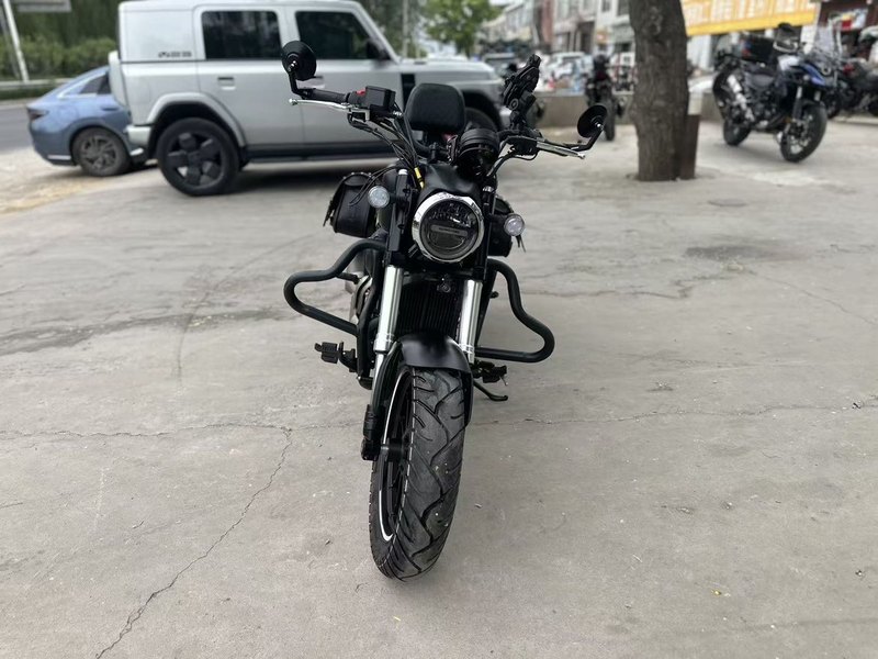 二手QJMOTOR闪300
