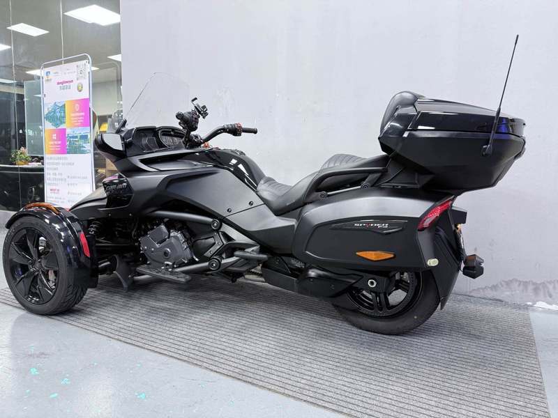 二手庞巴迪Spyder F3 