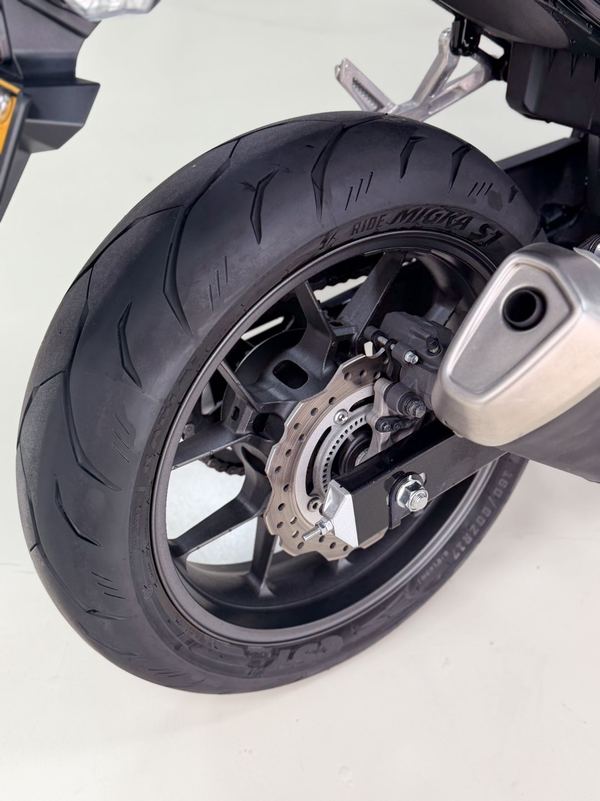 二手本田CBR400R