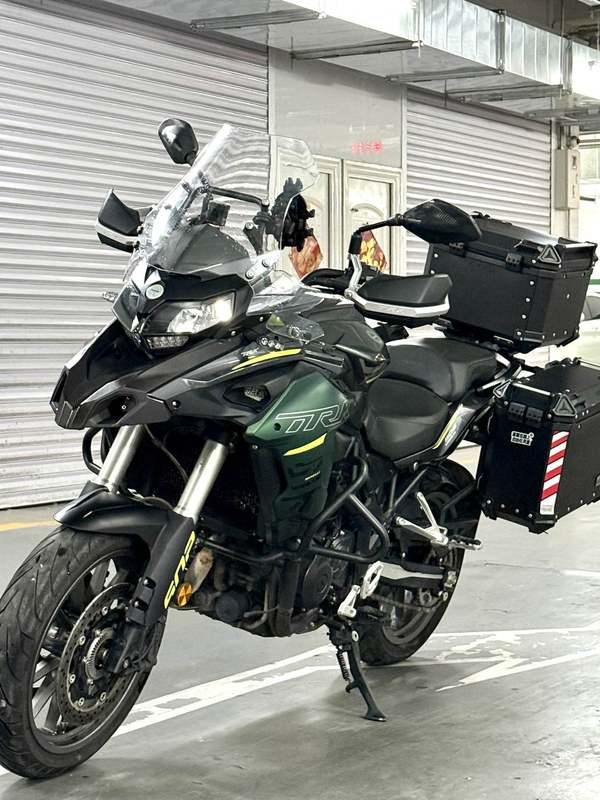 二手贝纳利金鹏 TRK502
