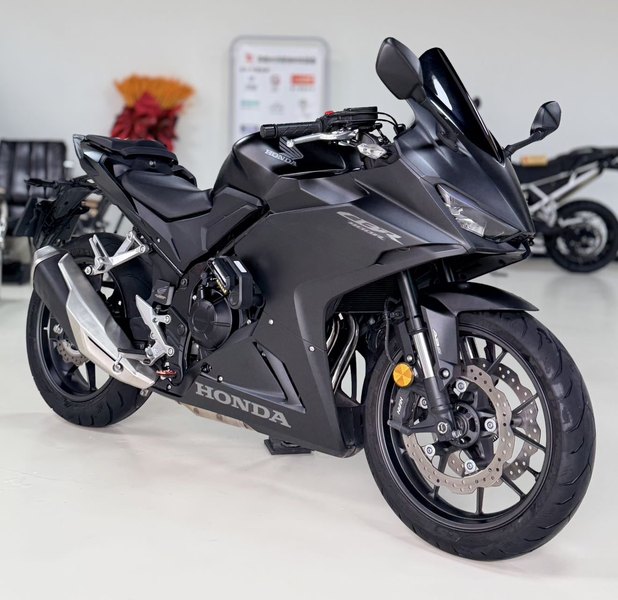 二手本田CBR400R