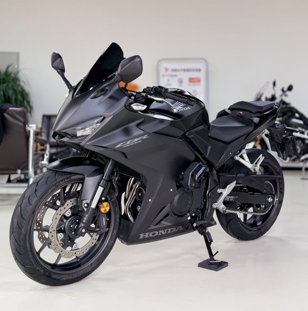 二手本田CBR400R