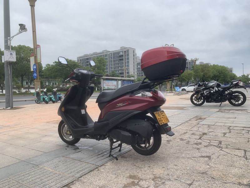 二手豪爵VF100
