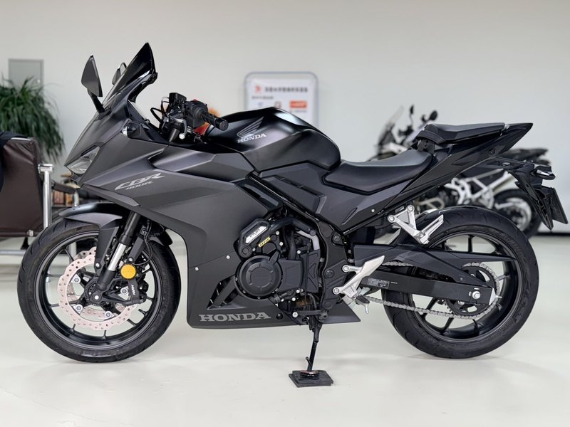 二手本田CBR400R