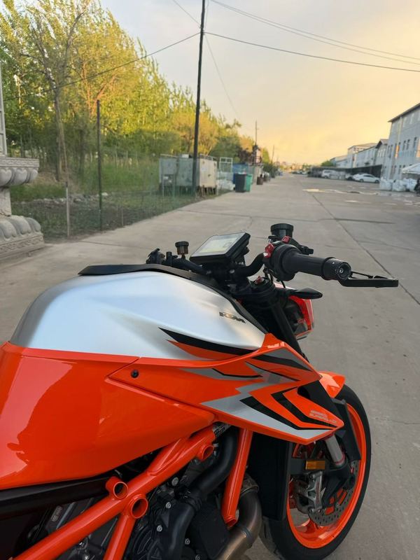 二手KTMR2R1290 Super Duke