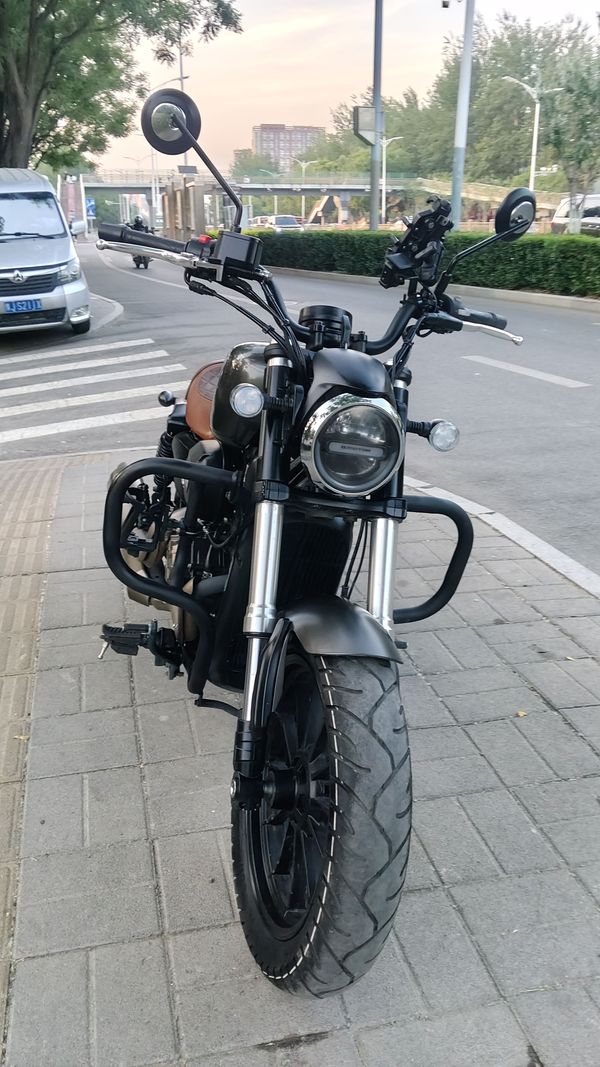 二手QJMOTOR闪300