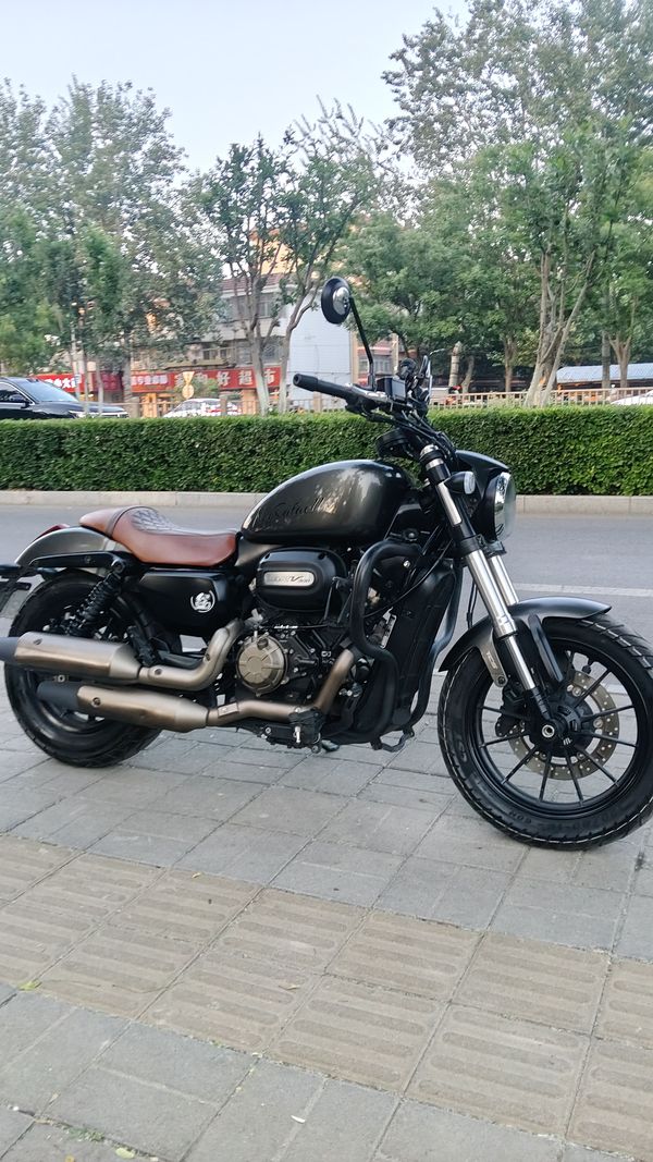 二手QJMOTOR闪300