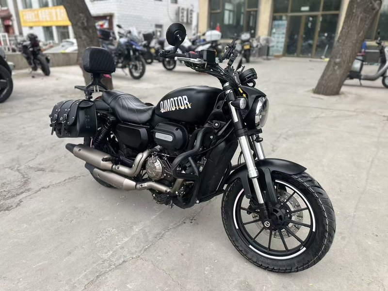 二手QJMOTOR闪300