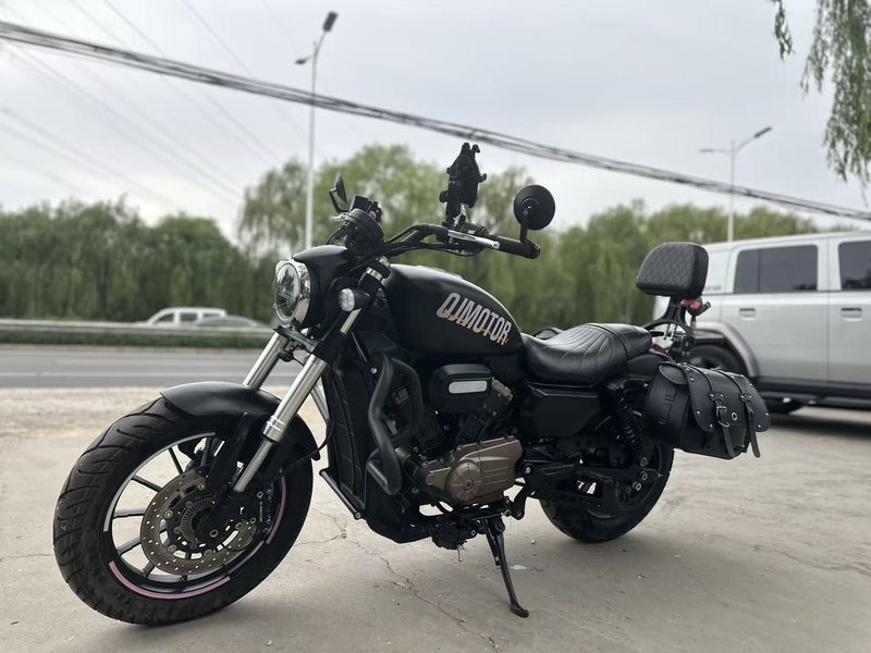 二手QJMOTOR闪300