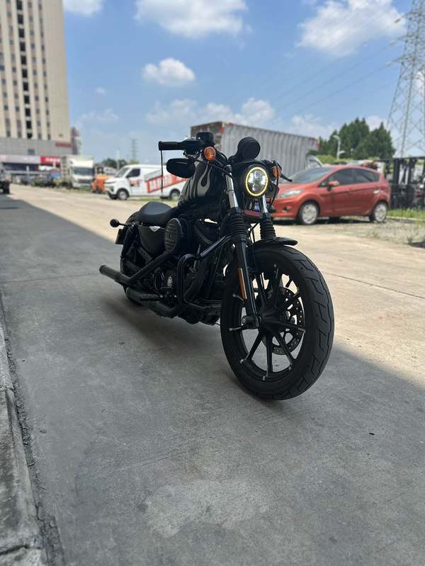 二手哈雷戴维森Iron883 硬汉