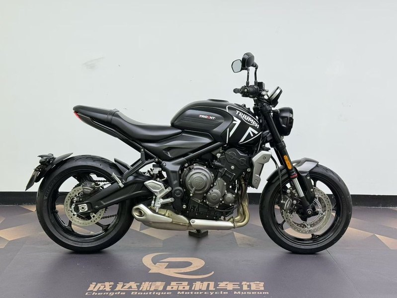 二手凯旋Trident 660