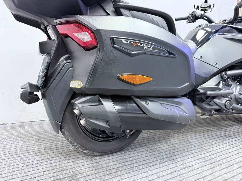 二手庞巴迪Spyder F3 
