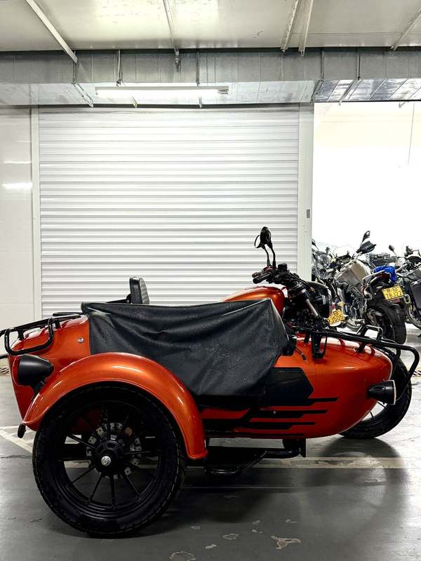二手QJMOTOR闪300+