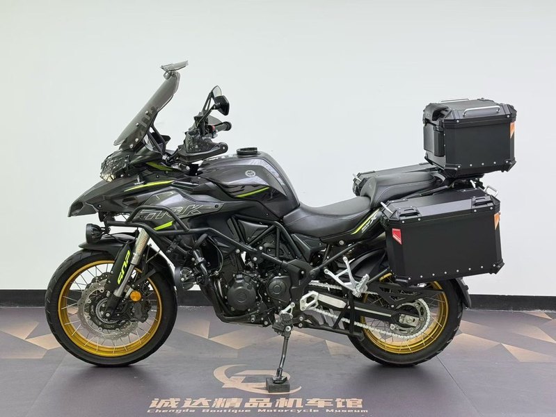 二手贝纳利金鹏 TRK502