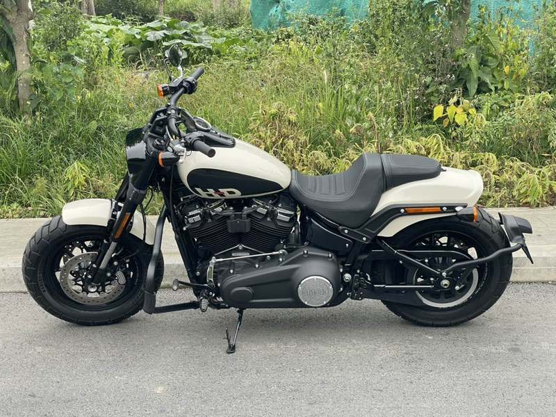 二手哈雷戴维森肥霸 Fat Bob