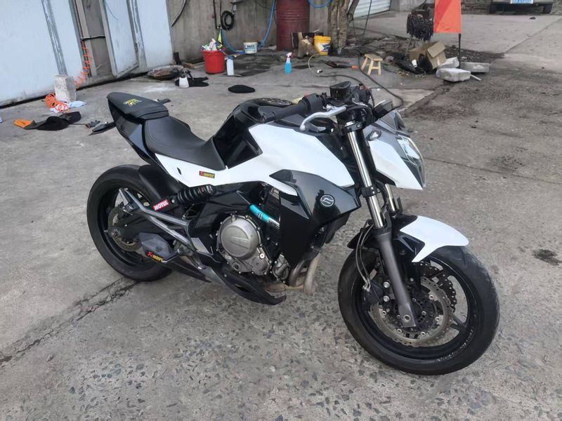 二手春风650NK
