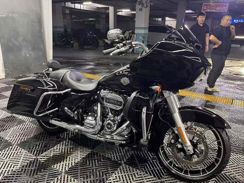 二手哈雷戴维森公路滑翔 Road Glide