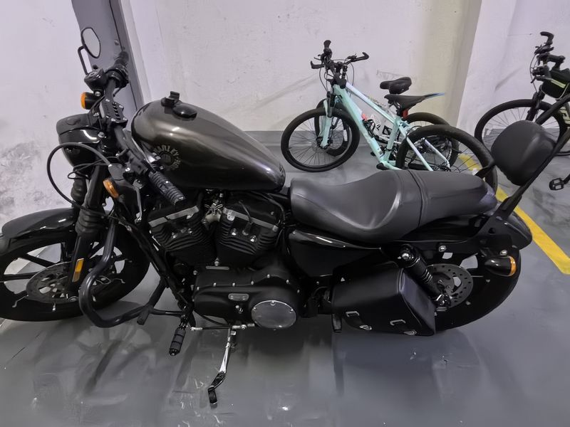 二手哈雷戴维森Iron883 硬汉