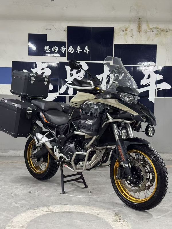 二手贝纳利TRK552