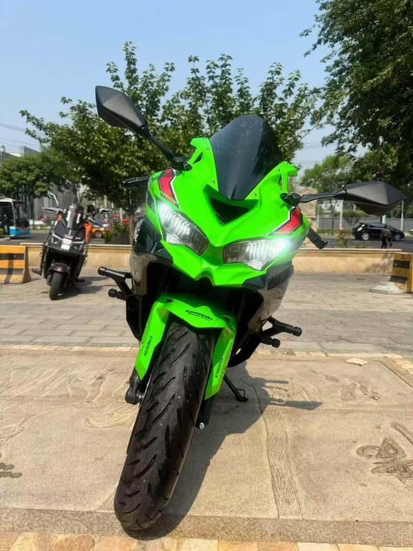 二手川崎ZX-4R