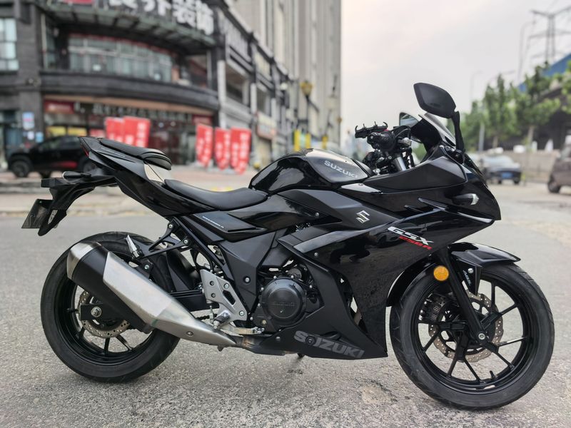 二手豪爵铃木GSX250R