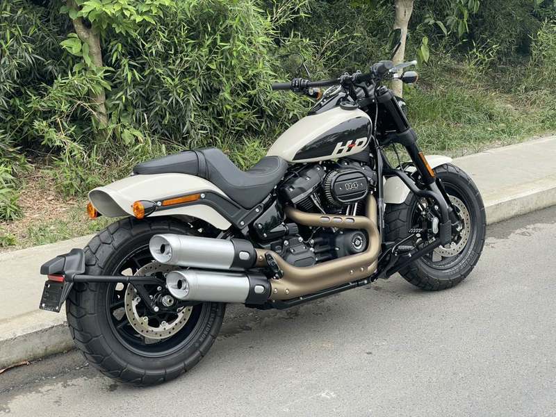 二手哈雷戴维森肥霸 Fat Bob