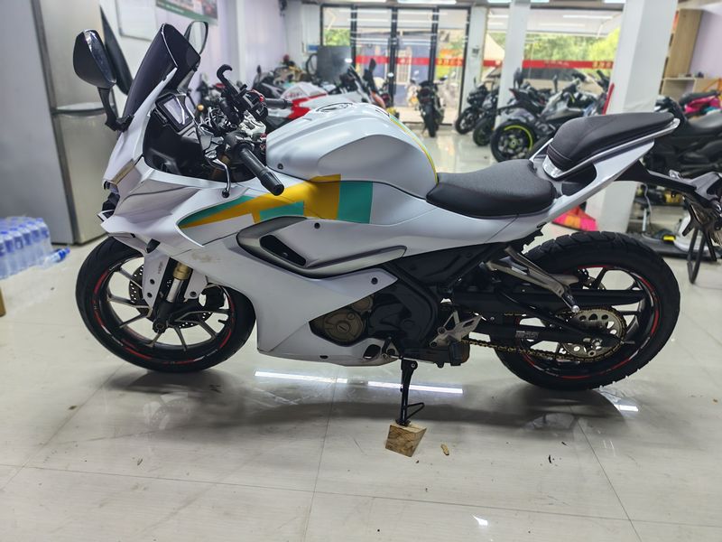 二手QJMOTOR赛250