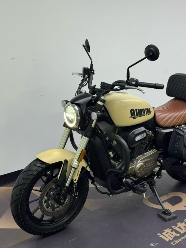 二手QJMOTOR闪300