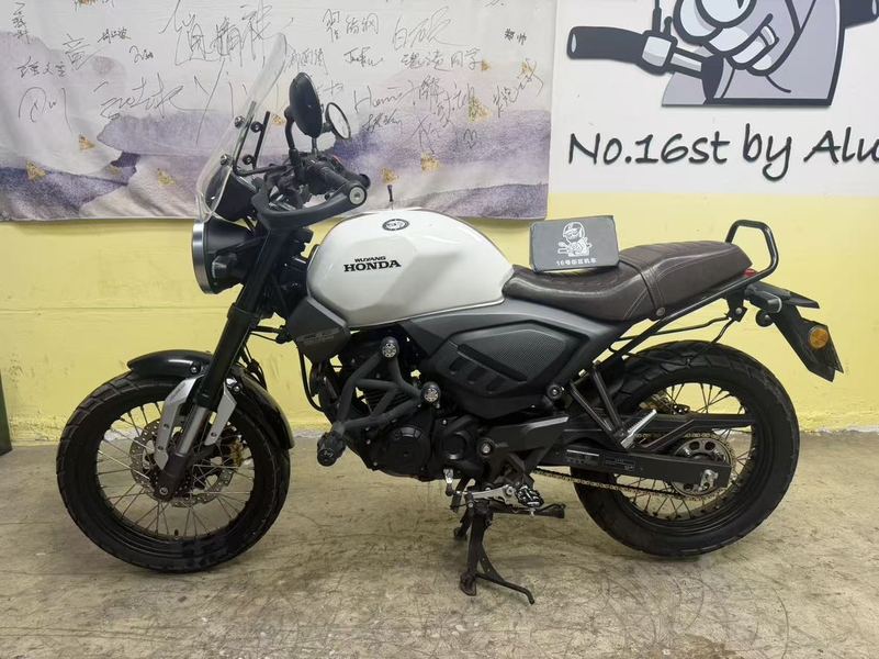 二手五羊本田鸷道 CB190SS